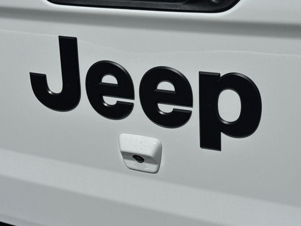 new 2026 Jeep Gladiator car, priced at $43,947