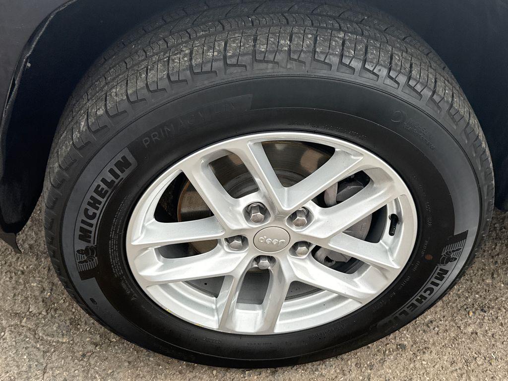 used 2023 Jeep Grand Cherokee car, priced at $26,725