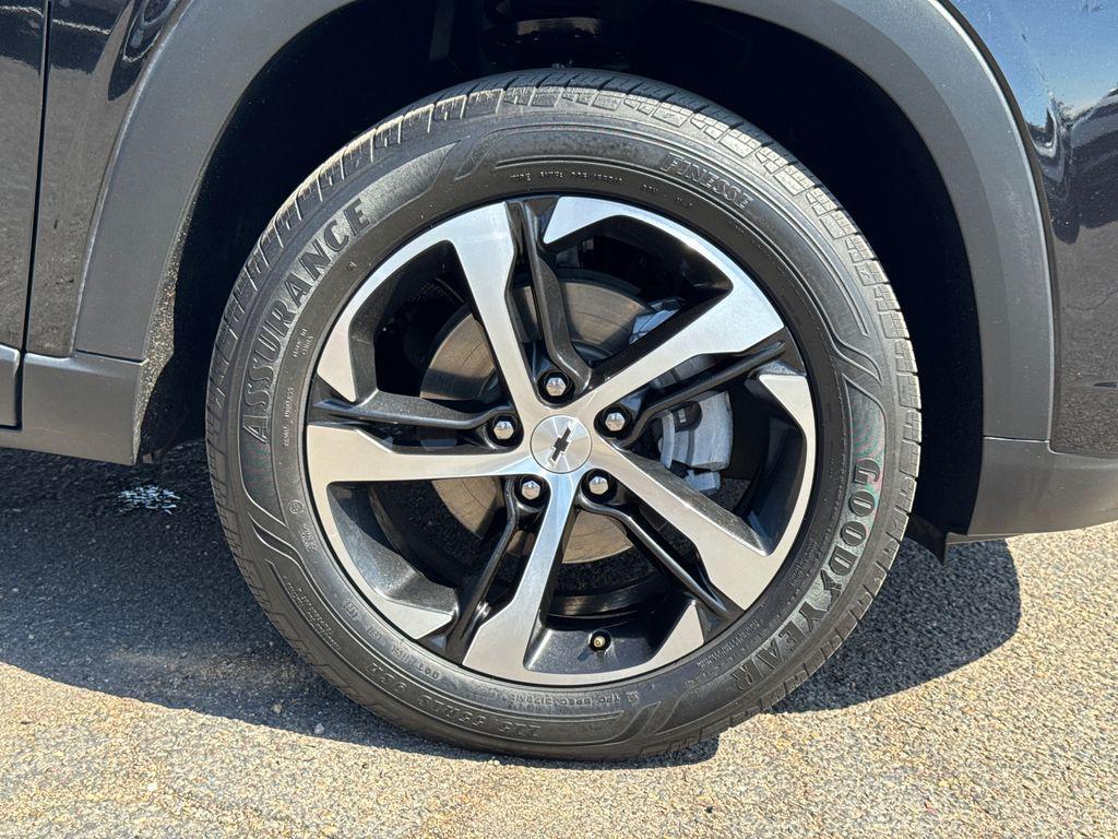 used 2024 Chevrolet Trax car, priced at $20,464