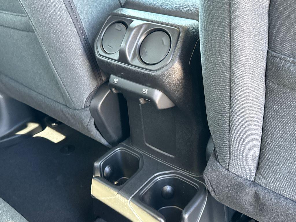 new 2026 Jeep Gladiator car, priced at $43,947