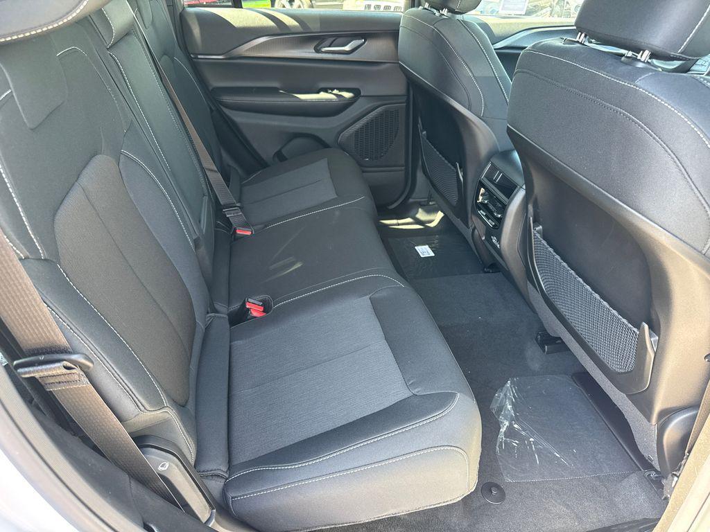 new 2026 Jeep Grand Cherokee car, priced at $34,926
