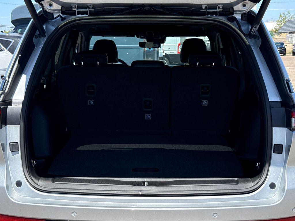 new 2026 Jeep Grand Cherokee car, priced at $45,926