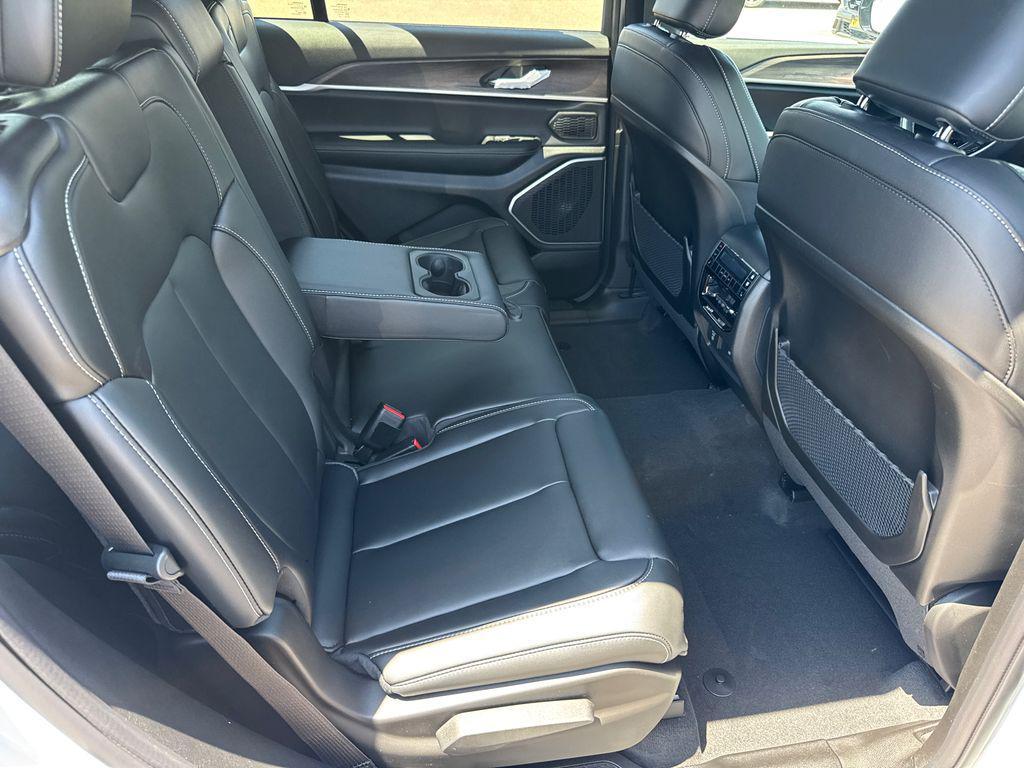 new 2026 Jeep Grand Cherokee L car, priced at $44,926