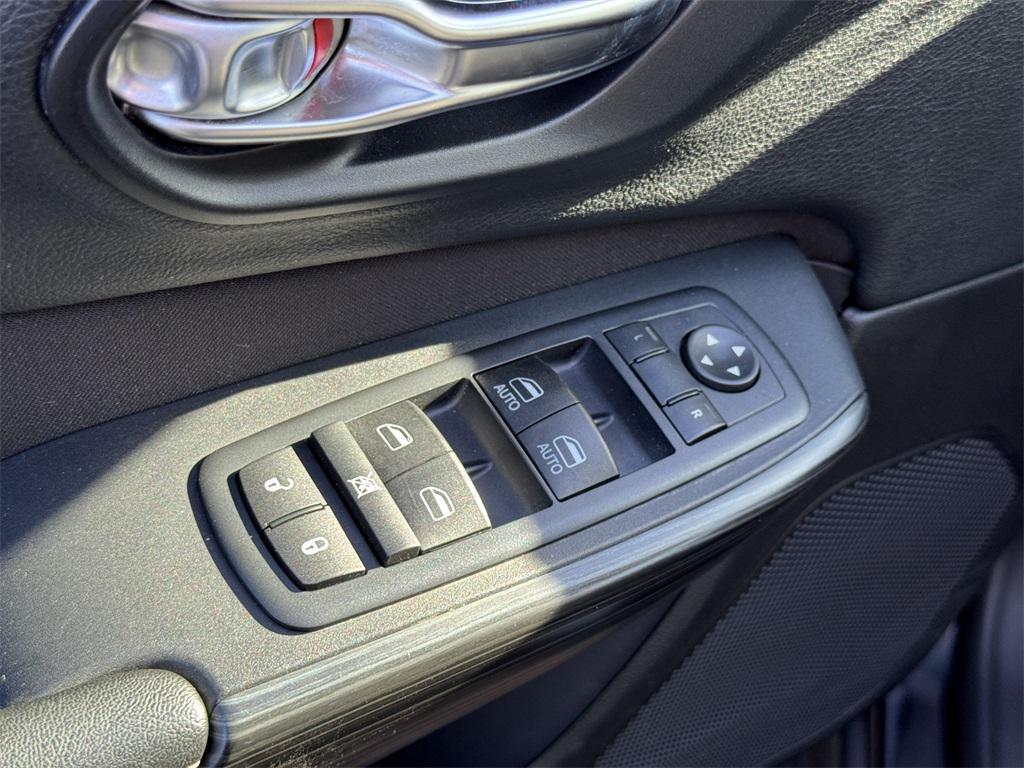 used 2016 Jeep Cherokee car, priced at $11,990