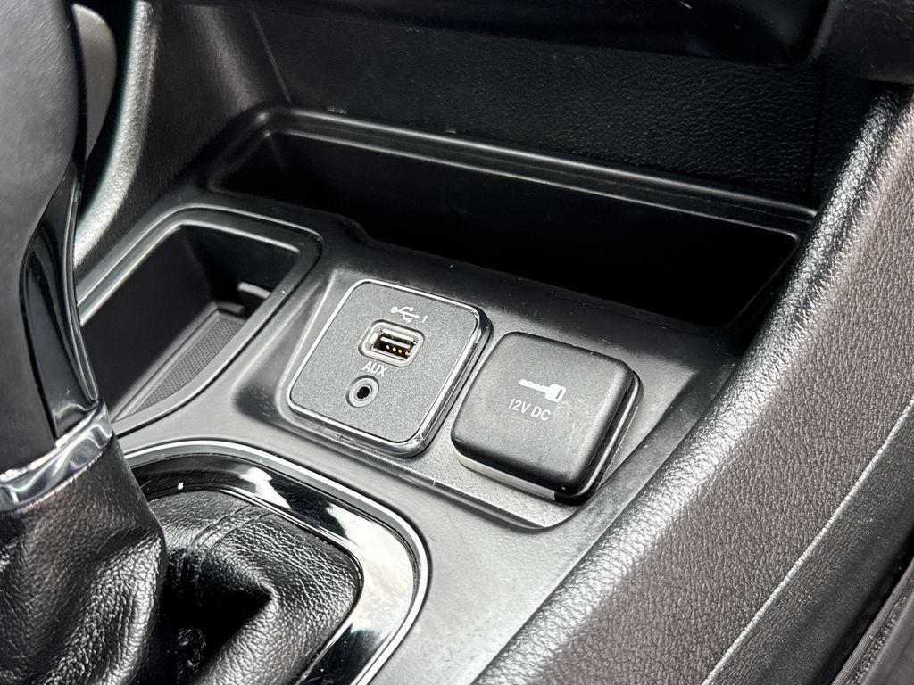 used 2020 Jeep Cherokee car, priced at $11,625