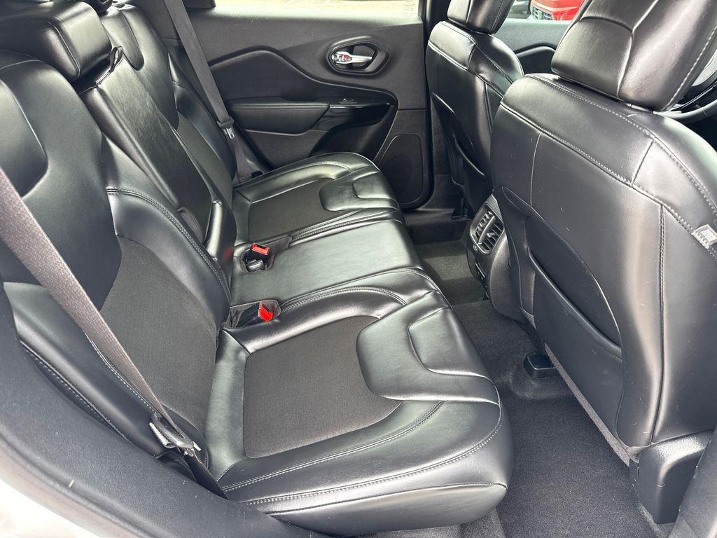 used 2020 Jeep Cherokee car, priced at $11,625