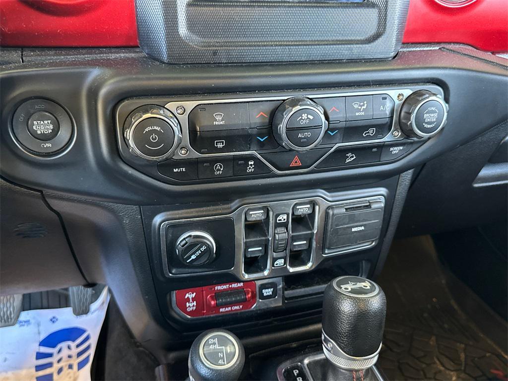 used 2019 Jeep Wrangler Unlimited car, priced at $27,982