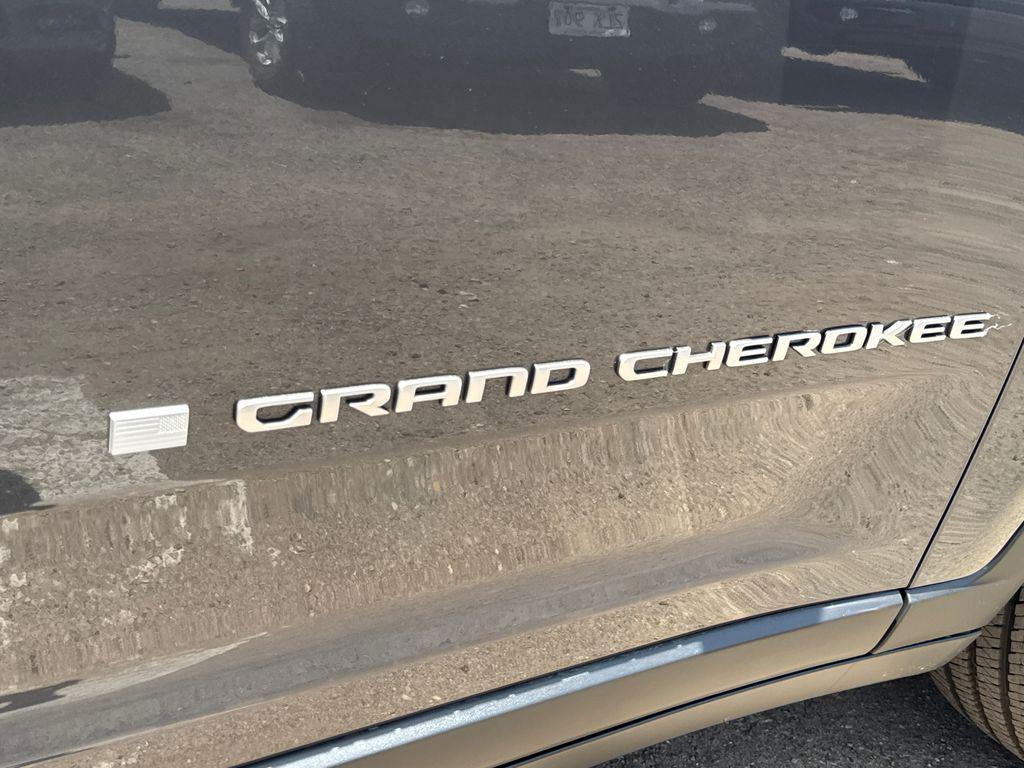 new 2026 Jeep Grand Cherokee L car, priced at $42,926
