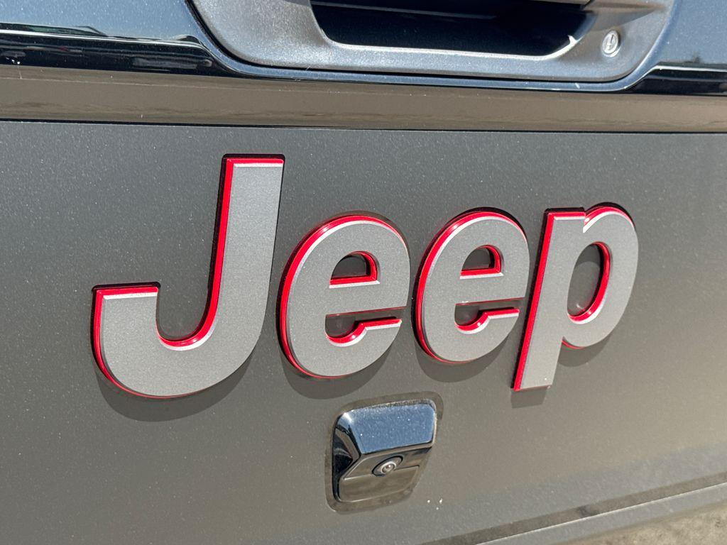 new 2026 Jeep Gladiator car, priced at $54,426