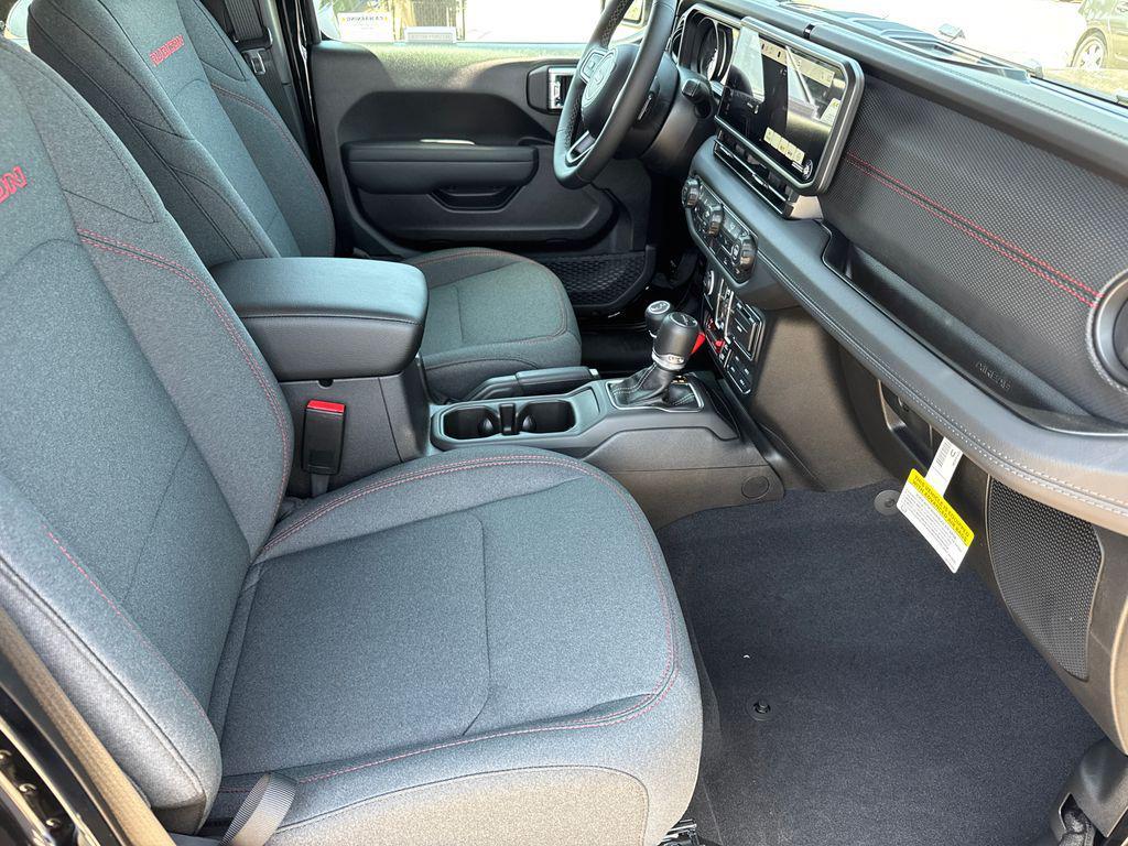 new 2026 Jeep Gladiator car, priced at $54,426