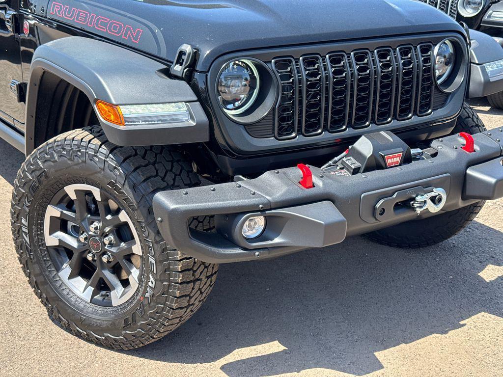 new 2026 Jeep Gladiator car, priced at $54,426