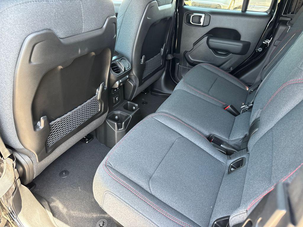 new 2026 Jeep Gladiator car, priced at $54,426