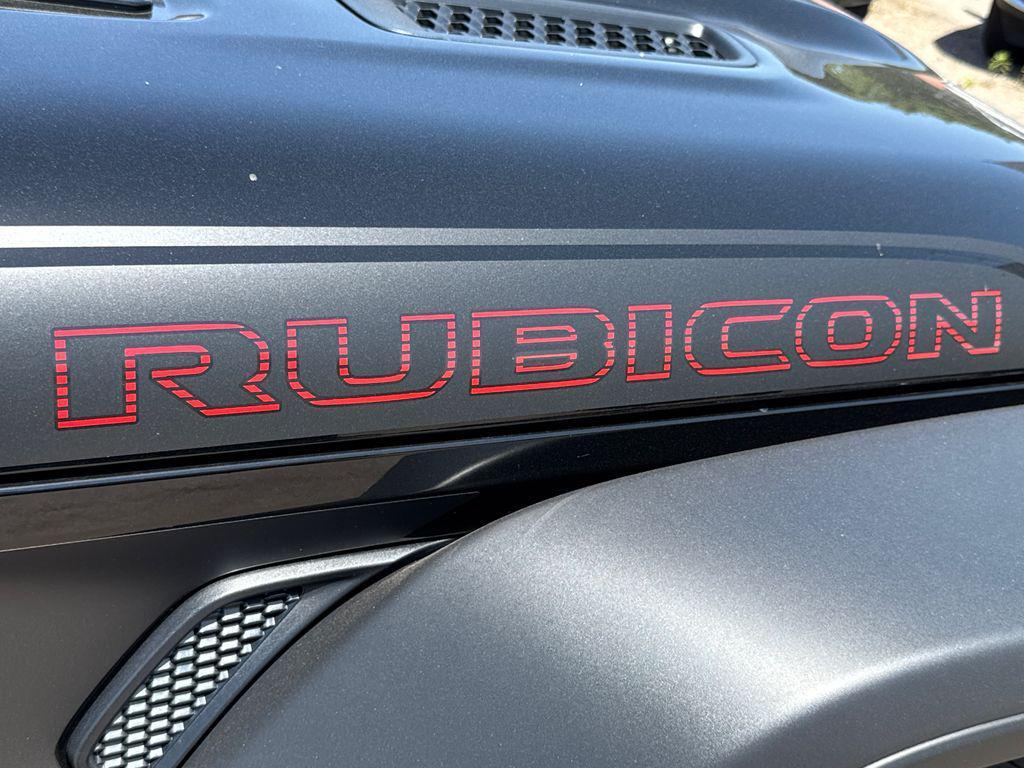 new 2026 Jeep Gladiator car, priced at $54,426