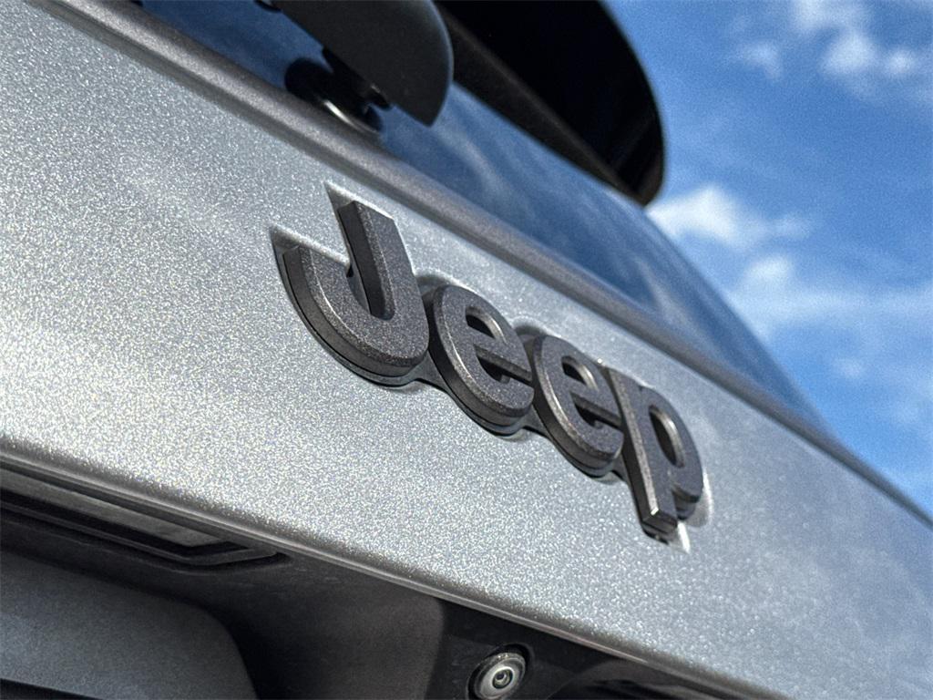 used 2022 Jeep Compass car, priced at $23,444