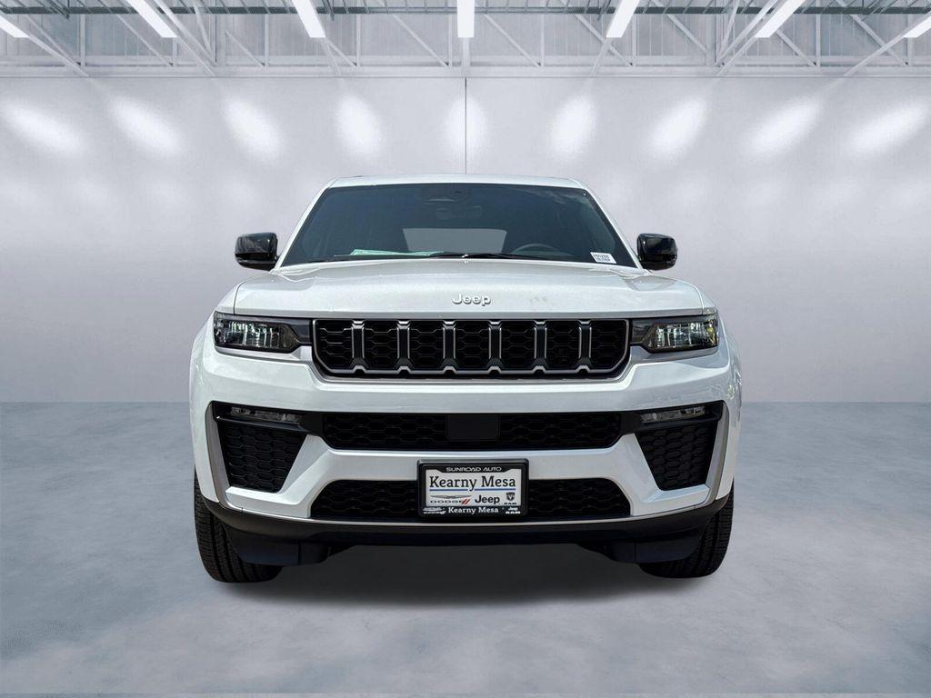new 2026 Jeep Grand Cherokee car, priced at $40,426