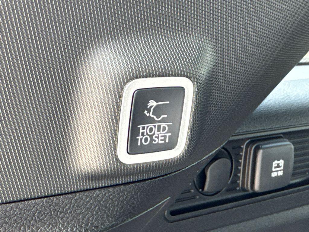 new 2026 Jeep Grand Cherokee car, priced at $40,426