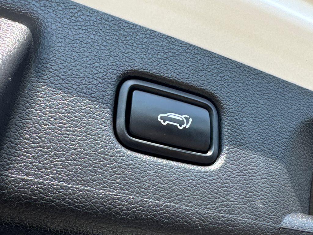 used 2023 Hyundai Palisade car, priced at $34,770