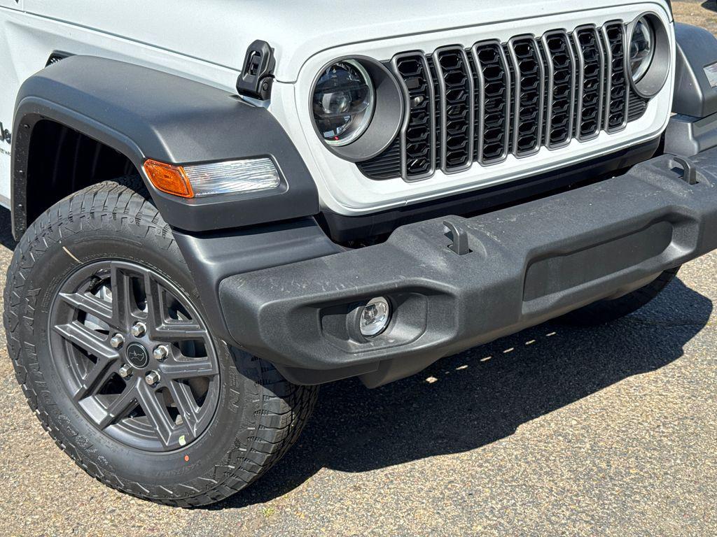 new 2026 Jeep Wrangler car, priced at $45,926