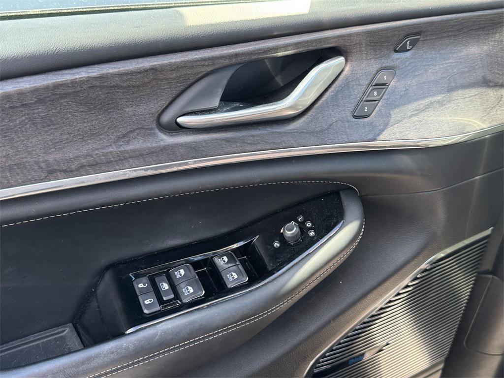 used 2022 Jeep Grand Cherokee 4xe car, priced at $29,888