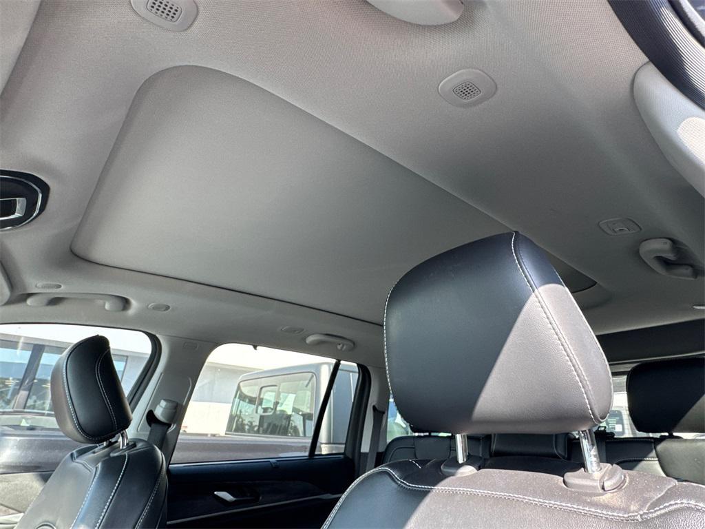 used 2022 Jeep Grand Cherokee 4xe car, priced at $26,333