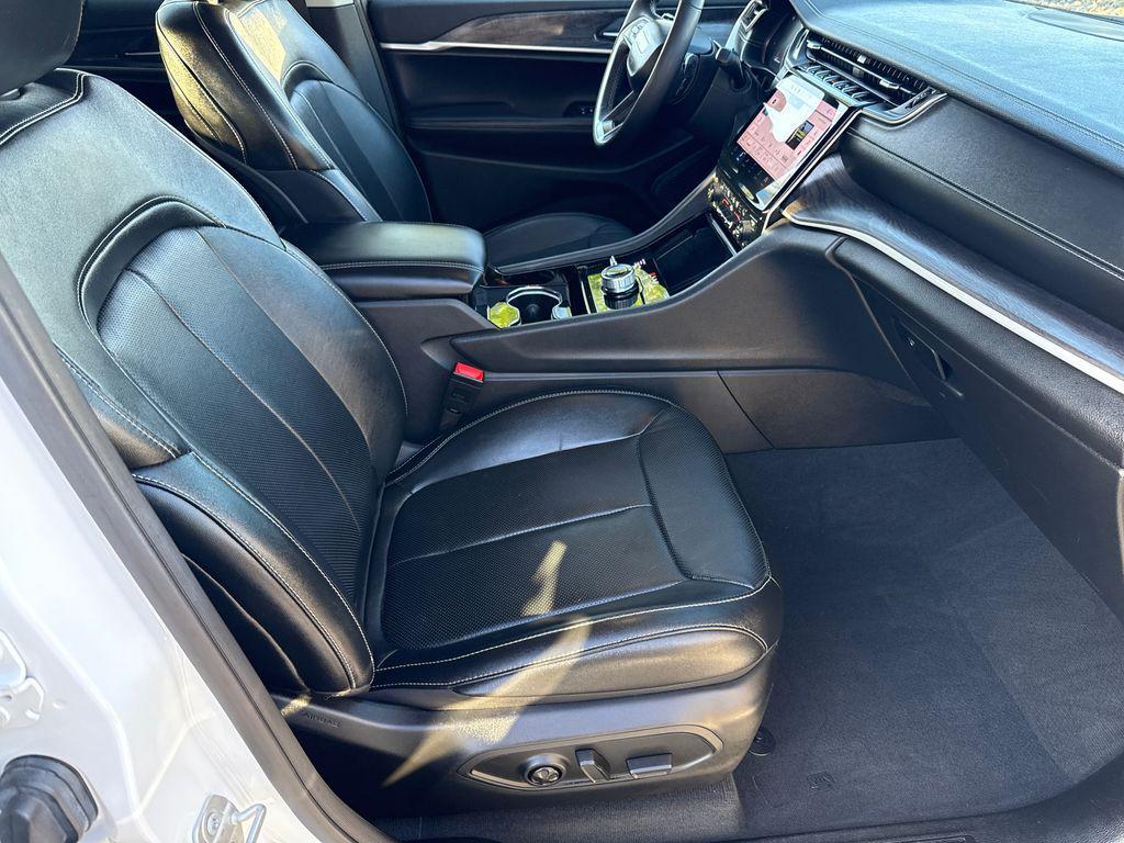 used 2023 Jeep Grand Cherokee car, priced at $29,777
