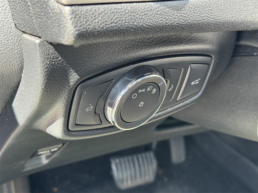 used 2016 Lincoln MKZ car, priced at $10,000