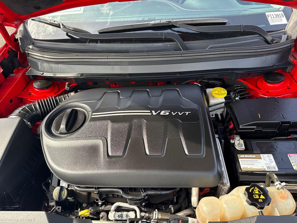 used 2019 Jeep Cherokee car, priced at $15,989