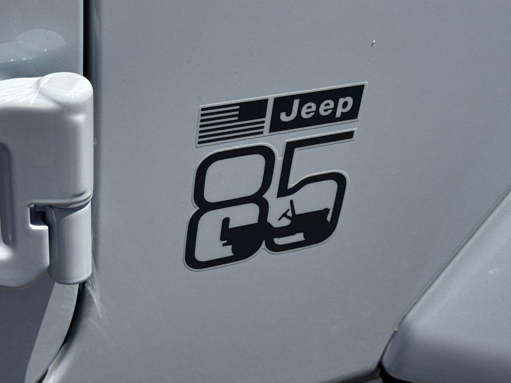 new 2026 Jeep Gladiator car, priced at $45,648