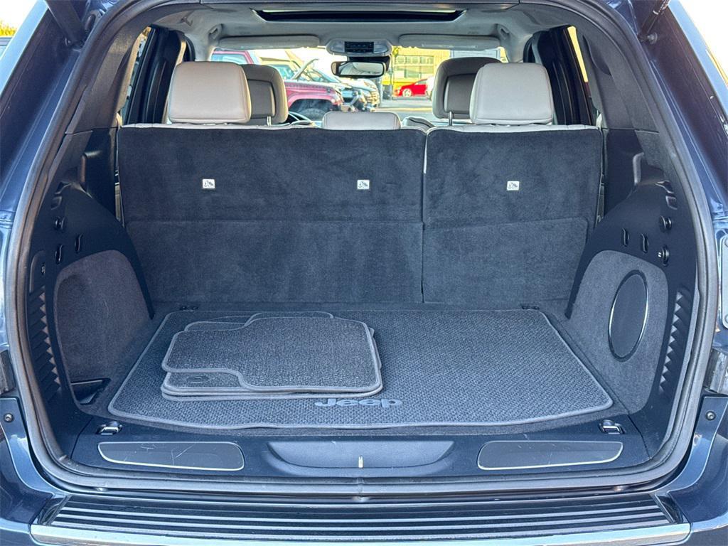 used 2020 Jeep Grand Cherokee car, priced at $23,555