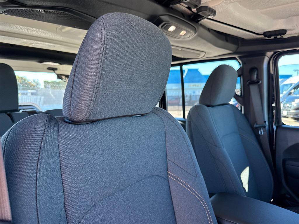 new 2026 Jeep Wrangler car, priced at $43,426