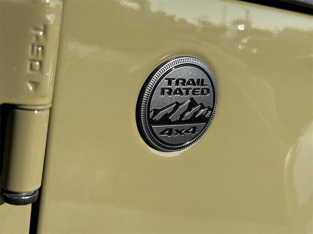 new 2025 Jeep Gladiator car, priced at $64,690