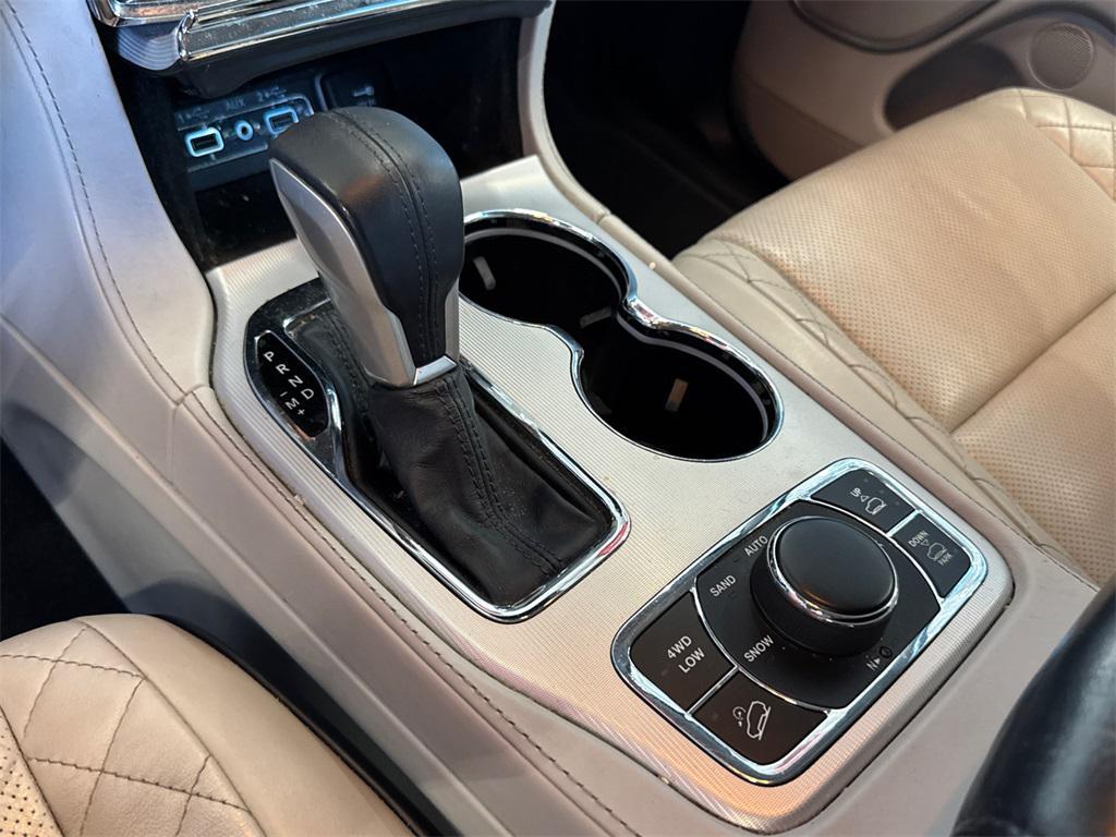 used 2020 Jeep Grand Cherokee car, priced at $23,777