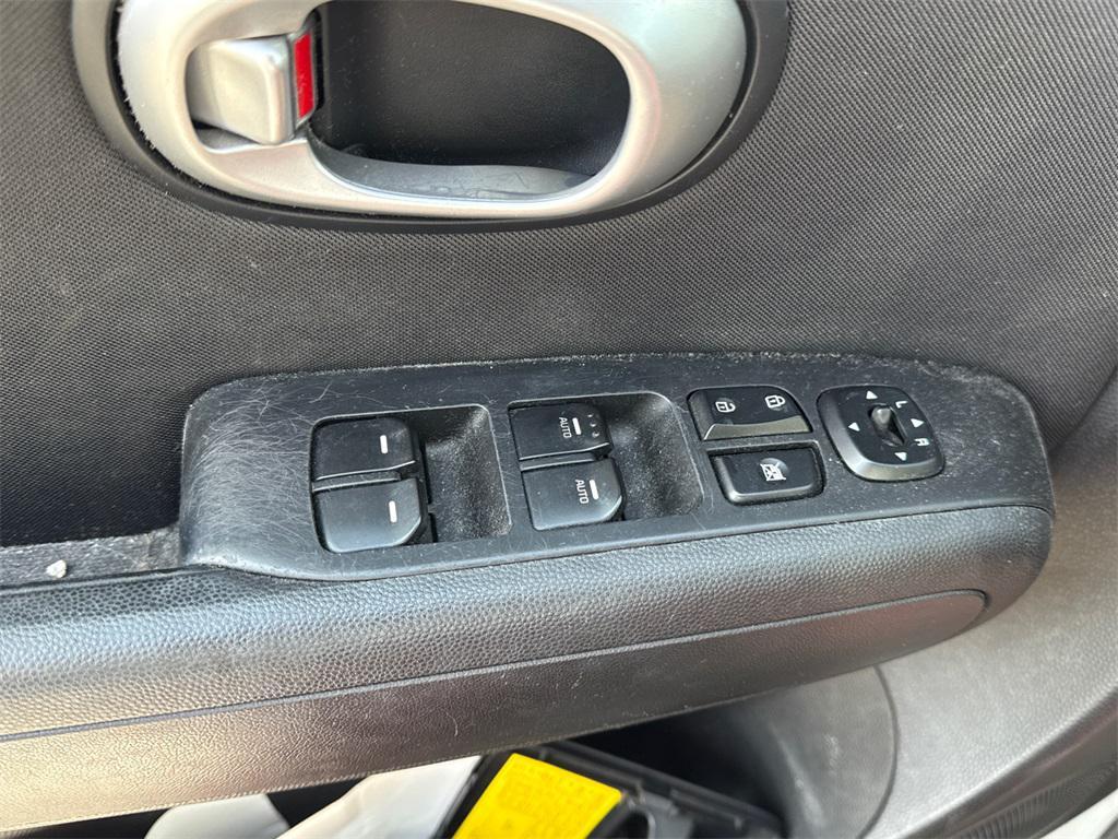 used 2014 Kia Soul car, priced at $6,888