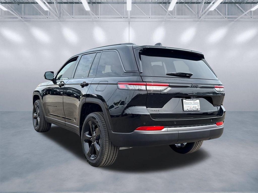 new 2026 Jeep Grand Cherokee car, priced at $47,926