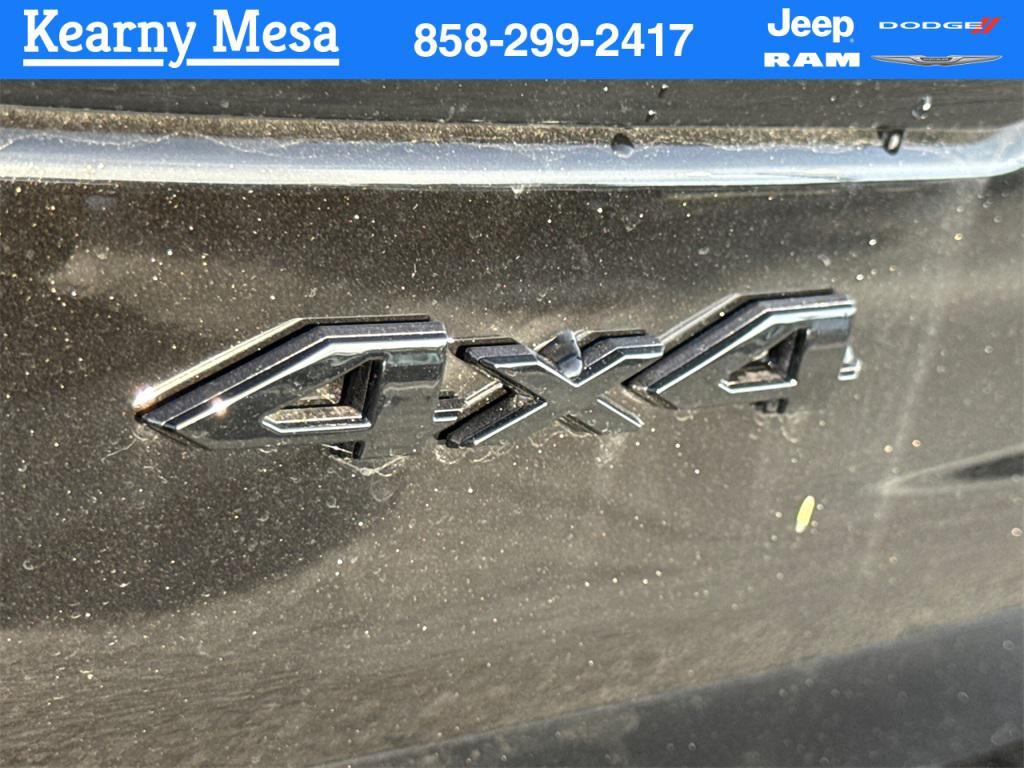 new 2025 Jeep Grand Cherokee car, priced at $50,725