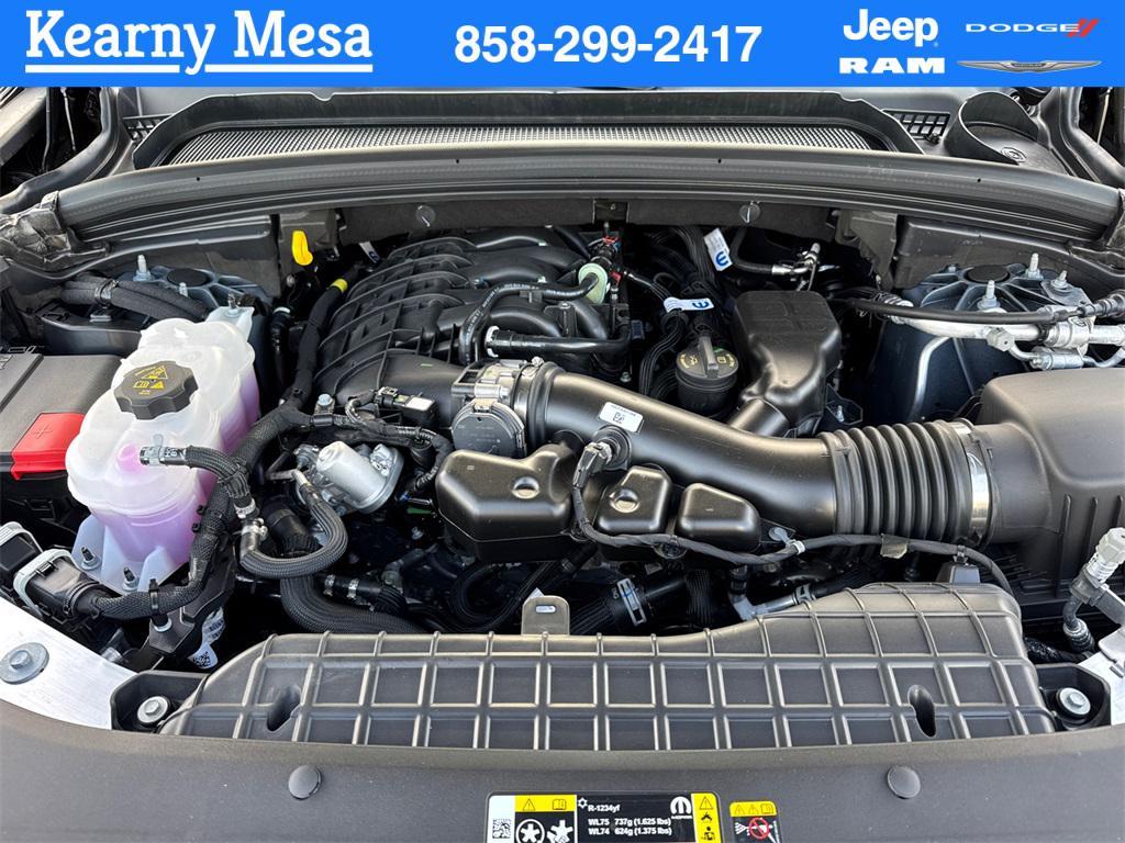 new 2025 Jeep Grand Cherokee car, priced at $50,725