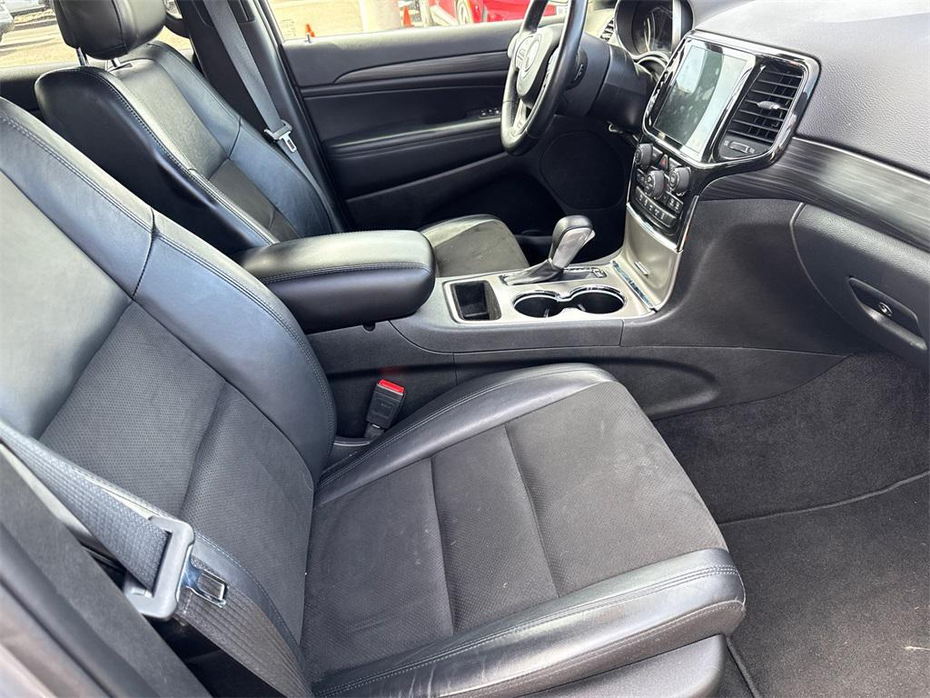 used 2021 Jeep Grand Cherokee car, priced at $24,777