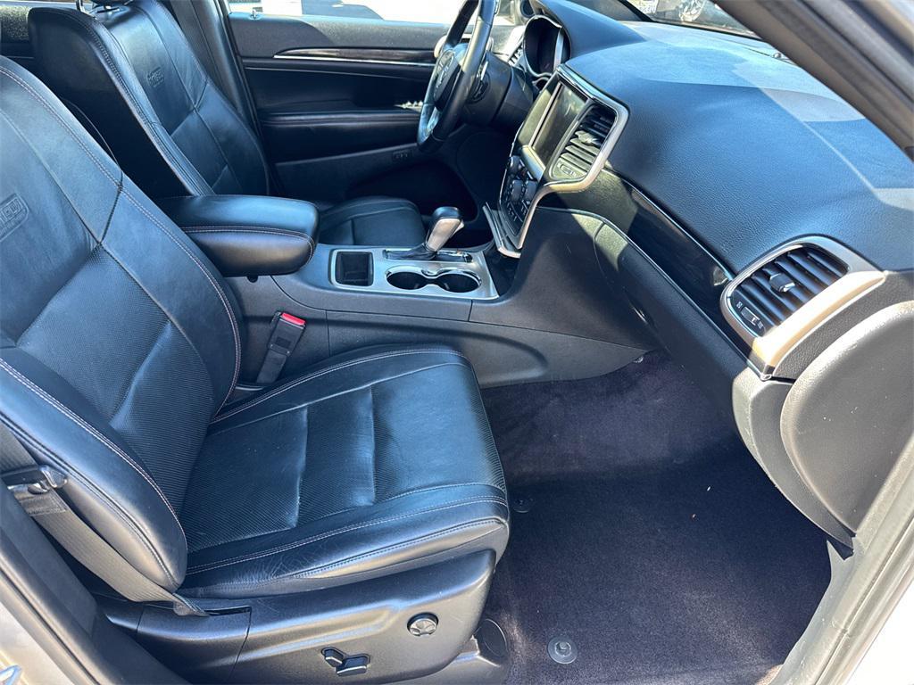 used 2016 Jeep Grand Cherokee car, priced at $9,895