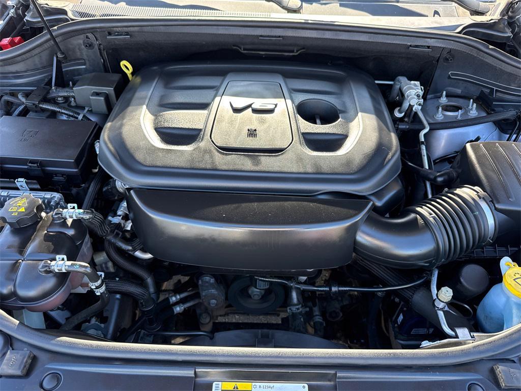 used 2016 Jeep Grand Cherokee car, priced at $9,895