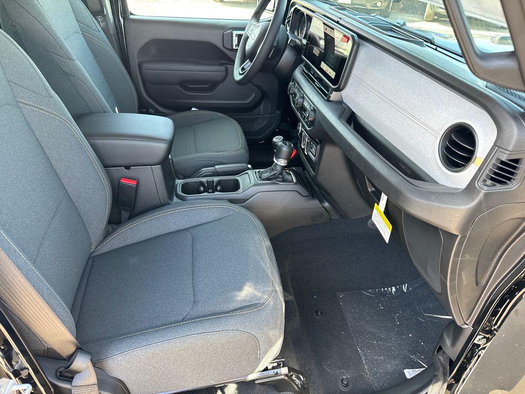 new 2026 Jeep Gladiator car, priced at $44,947