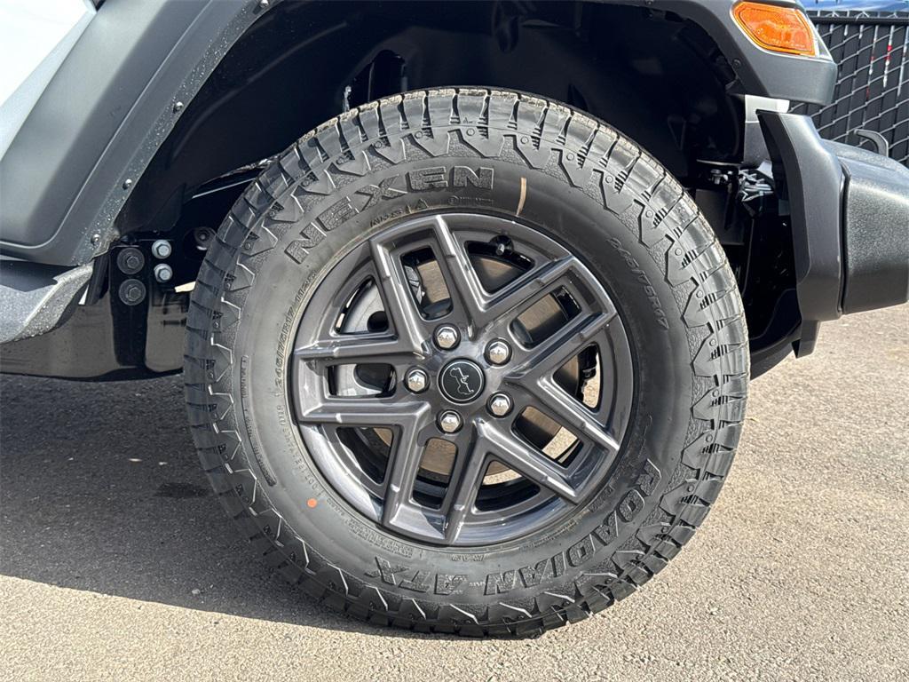 new 2026 Jeep Wrangler car, priced at $45,926