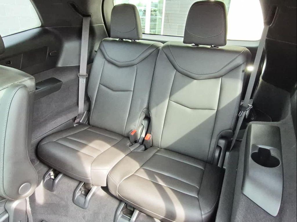 used 2024 Cadillac XT6 car, priced at $39,777