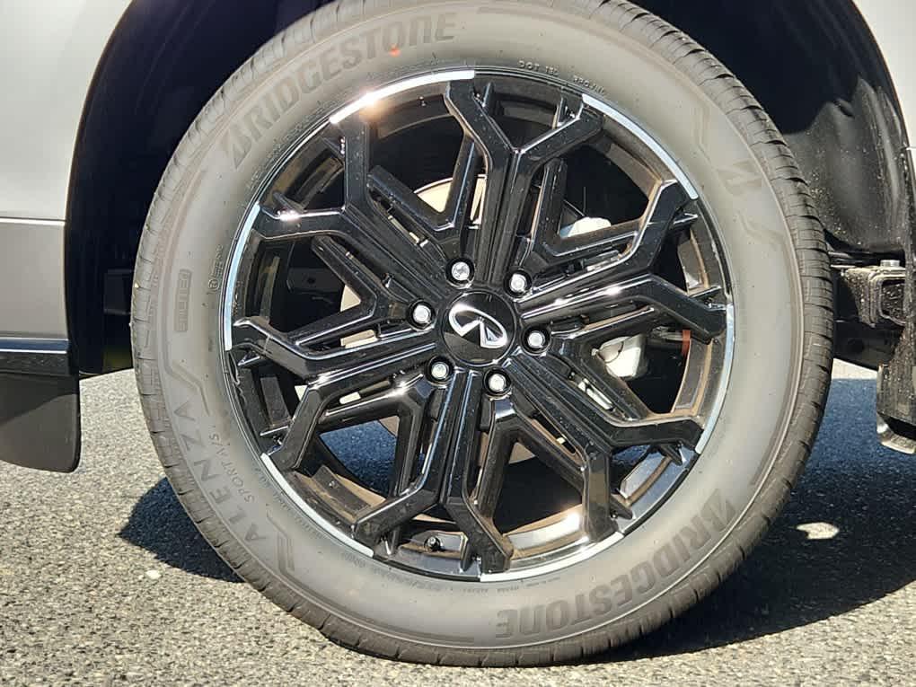 new 2026 INFINITI QX80 car, priced at $102,054