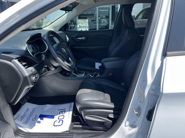 used 2016 Jeep Cherokee car, priced at $15,798