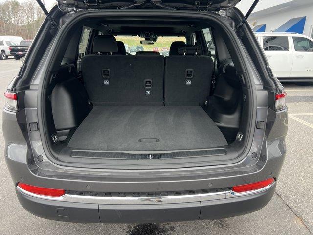 used 2025 Jeep Grand Cherokee car, priced at $35,900