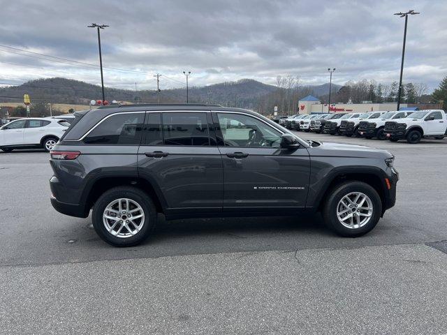 used 2025 Jeep Grand Cherokee car, priced at $35,900