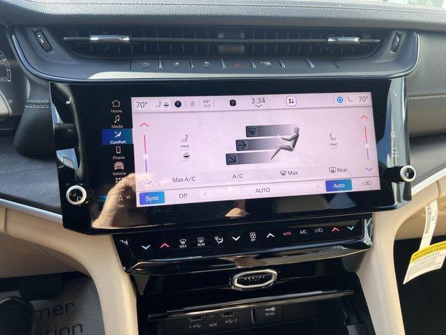 new 2026 Jeep Grand Cherokee car, priced at $50,451