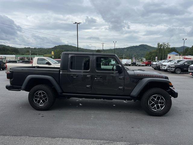 used 2024 Jeep Gladiator car, priced at $53,900