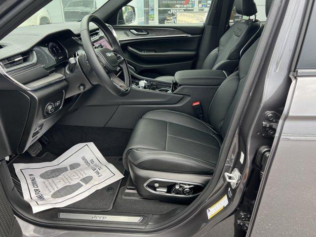new 2025 Jeep Grand Cherokee car, priced at $67,648