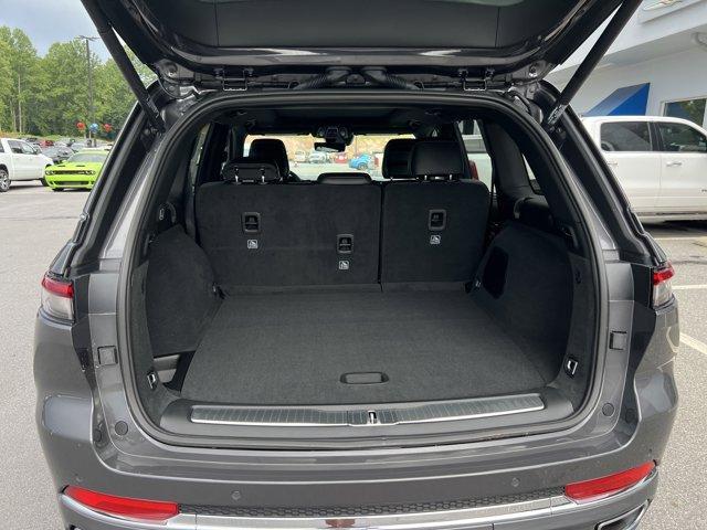 new 2025 Jeep Grand Cherokee car, priced at $67,648